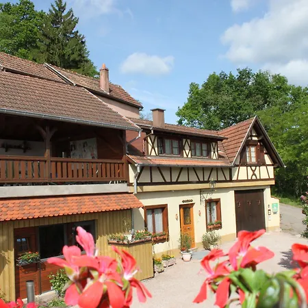 La Maison De *