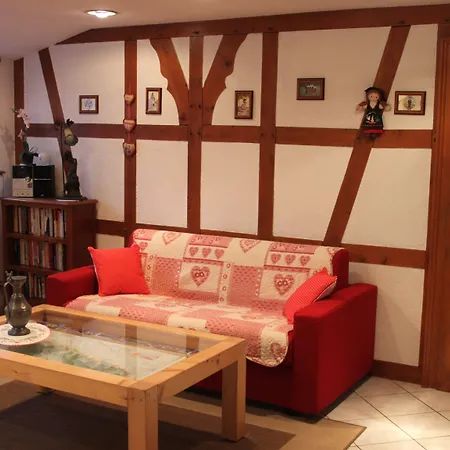 瓦卡萨斯庄园度假屋 Nothalten
